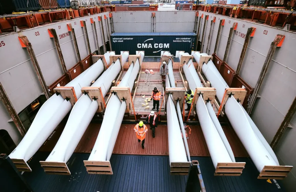container-OOG-Reefer-1024x664.jpg